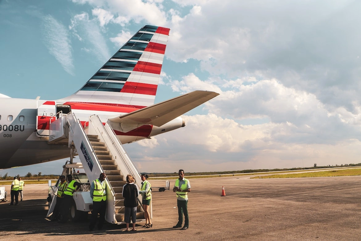 airplane careers at american airlines with all flight crews