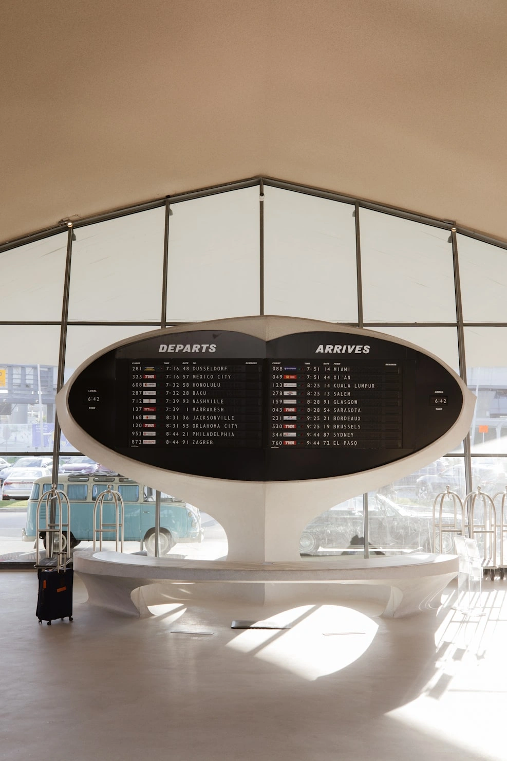departure and arrivals screen at queens new york, USA