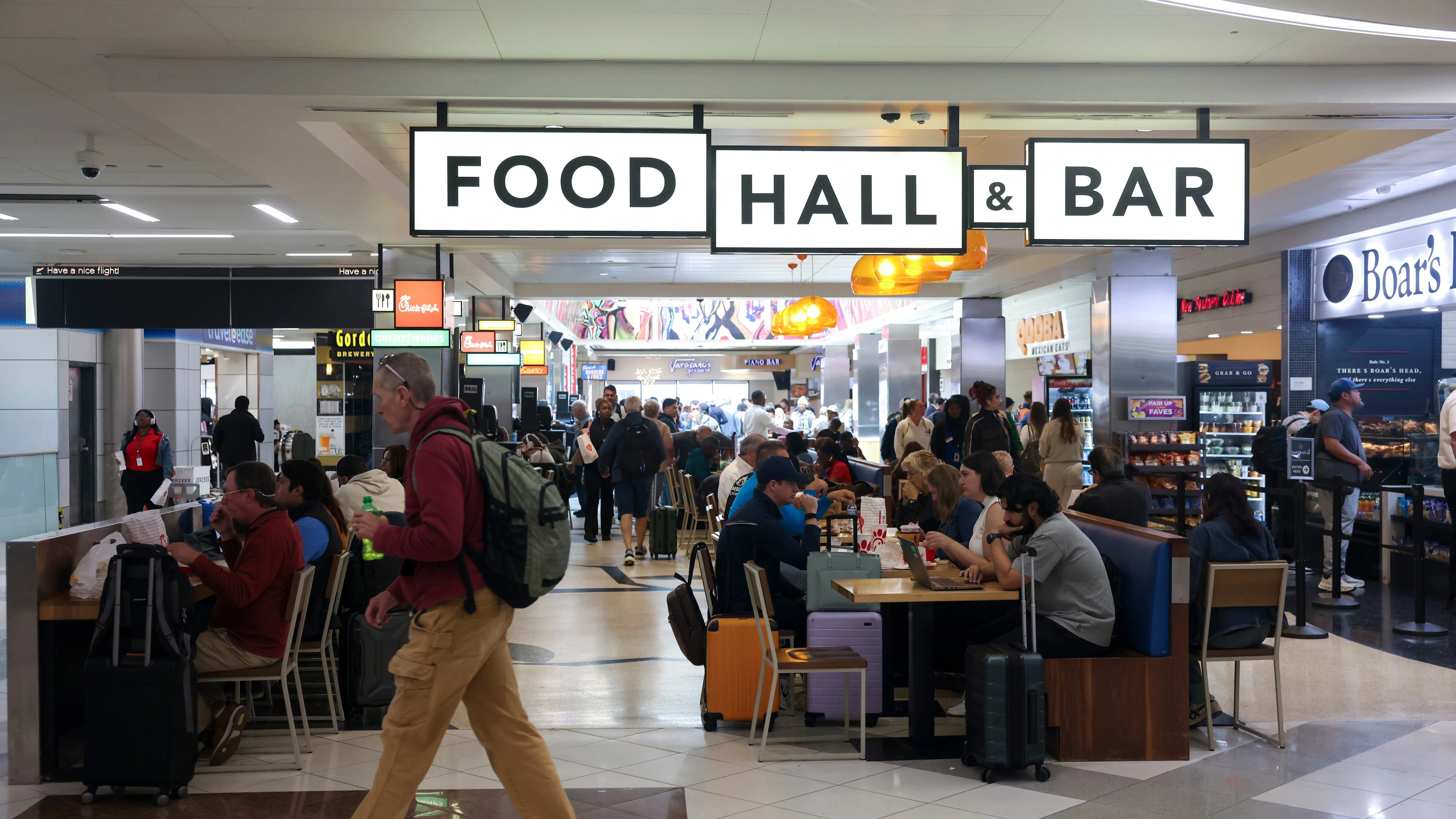 resturants and food at Hartsfield-Jackson Atlanta International Airport's Concourse